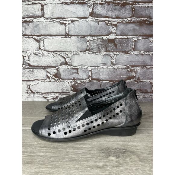 Sesto Meucci Pewter Leather Perforated Back Zip Wedge Shoes Women Sz 11N US/42EU - Picture 15 of 16